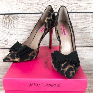 Betsey Johnson | Prince-D Leopard Heels